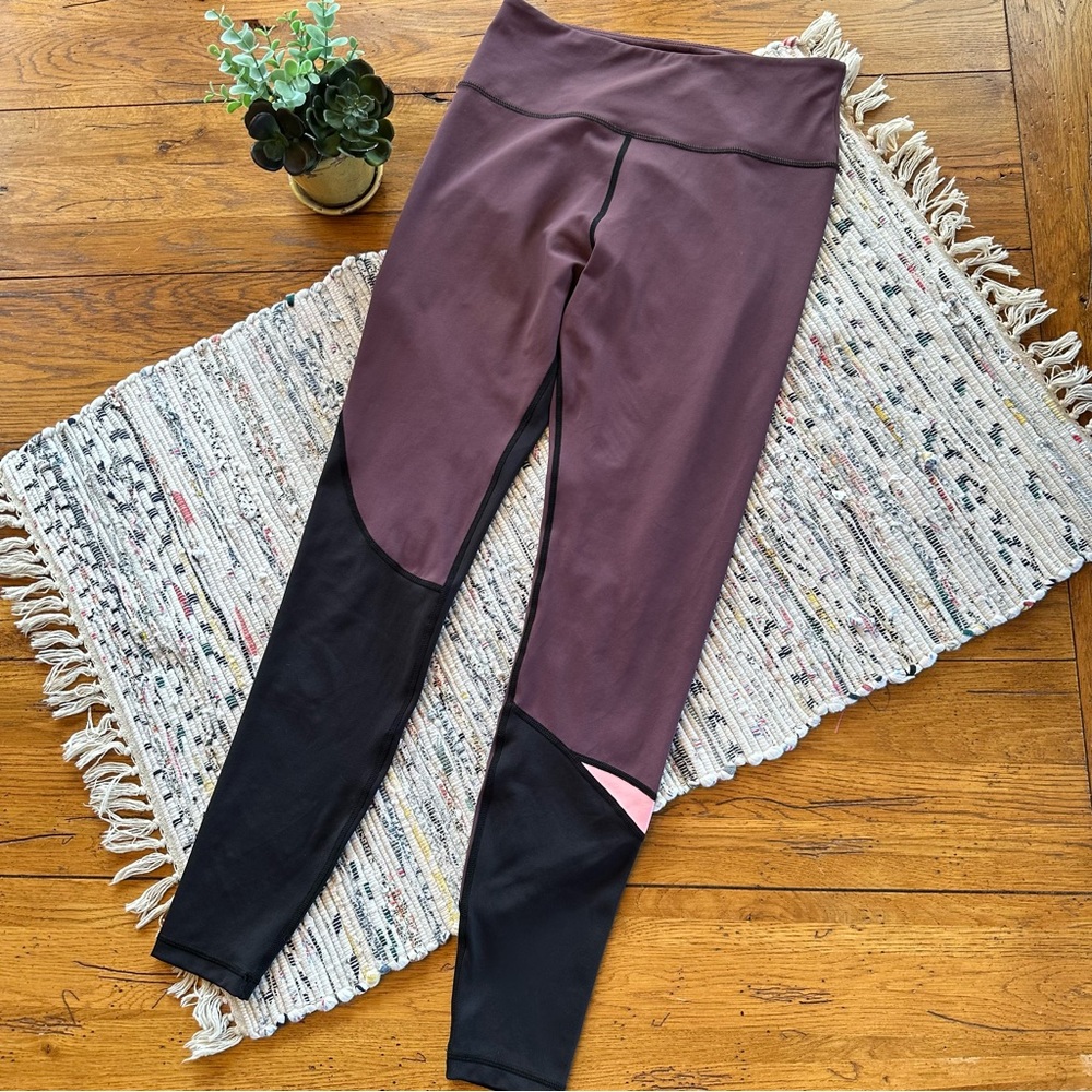 ZYIA active joker light and tight plum purple black leggings size 8 - 10